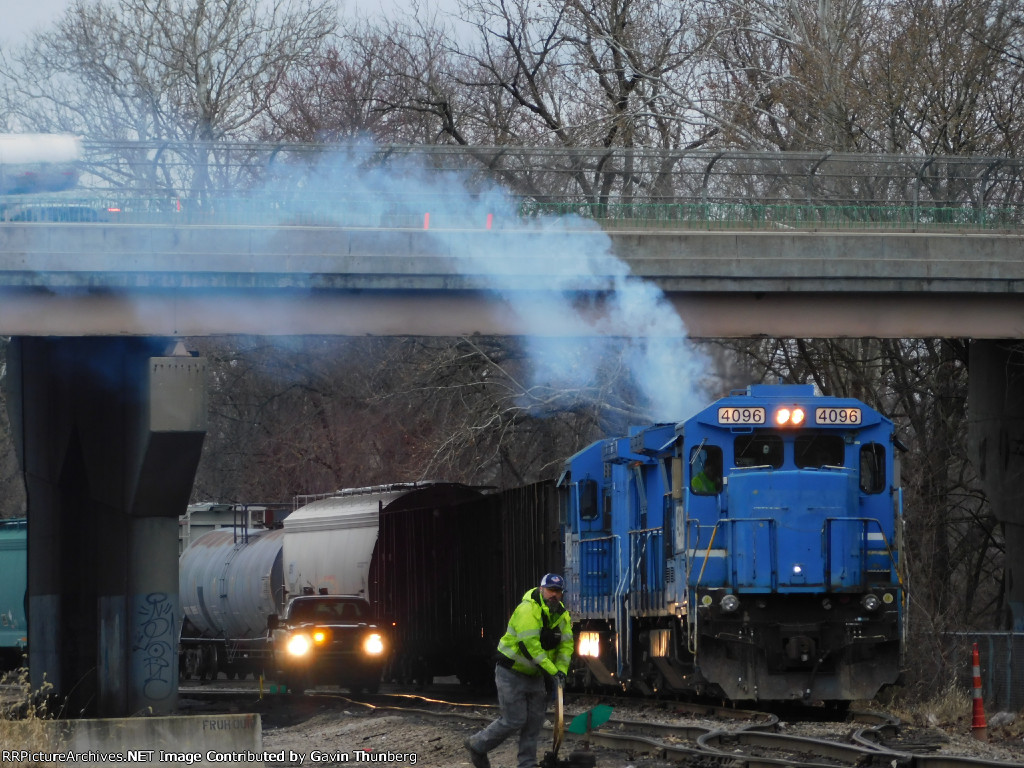 The Conrail blue SUPER 7s are still alive!